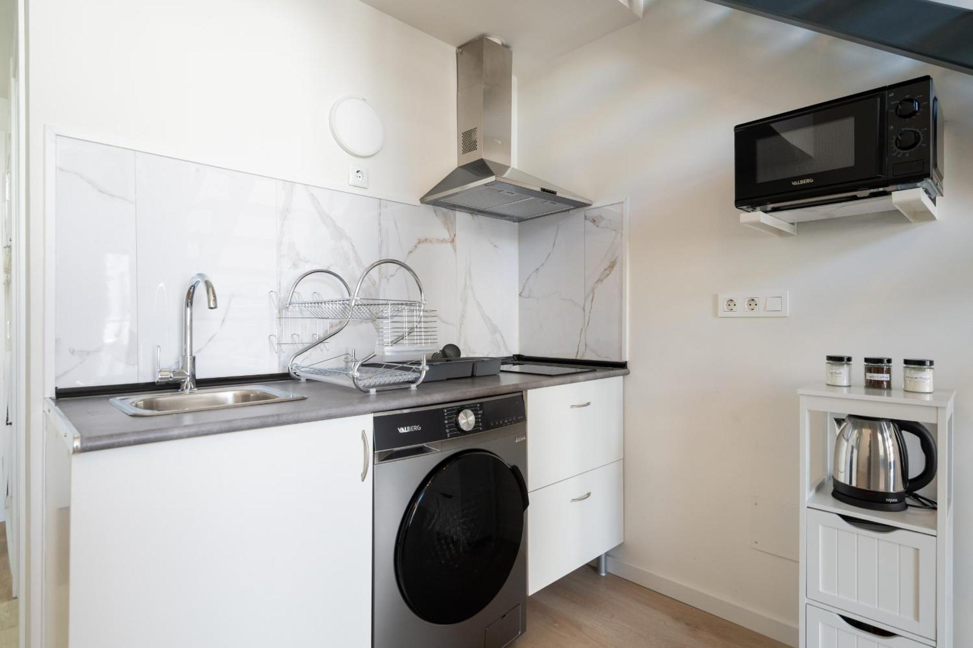Loft Reformado Industrial Con Garaje Alquiler Temporal Lägenhet Madrid Exteriör bild